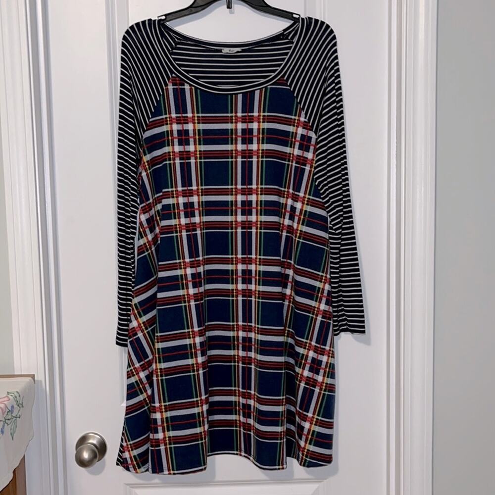 ⚡️ 3 for $20 ⚡️ Egs Navy Plaid Swing Dress